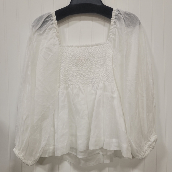 Banana Republic Gauzy Top - Picture 2 of 13